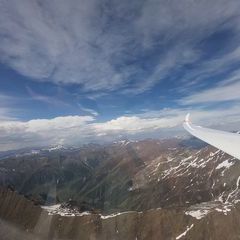Flugwegposition um 13:41:45: Aufgenommen in der Nähe von Gemeinde Vals, 6154 Vals, Österreich in 2910 Meter